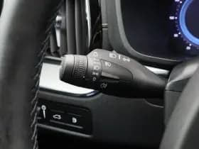 Volvo XC60 2 0 t8 plug in hybrid awd r design facelift pano camera keyless memory stoelverwarming trekhaak thumbnail 21