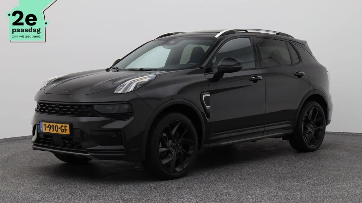Lynk & 01 1 5 plug in hybrid 360 black zwarte hemel nld auto — foto 1