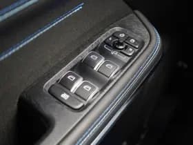 Lynk & 01 1 5 plug in hybrid 360 black zwarte hemel nld auto thumbnail 22