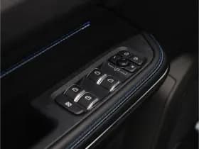 Lynk & 01 1 5 plug in hybrid 360 black zwarte hemel nld auto thumbnail 38