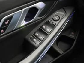 BMW 3-serie serie 318i automaat m sport touring camera carplay stoelverwarming thumbnail 22