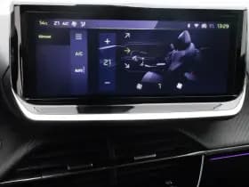 Peugeot 2008 1 2 puretech 130 pk automaat gt line camera keyless thumbnail 16