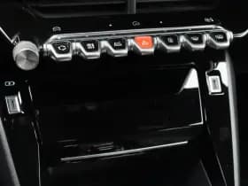 Peugeot 2008 1 2 puretech 130 pk automaat gt line camera keyless thumbnail 23