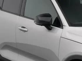 Volvo XC40 2 0 b3 ultimate bright pano 360 h k keyless stoel en stuurverw thumbnail 23