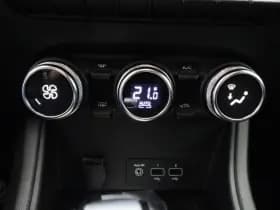 Renault Captur 1 6 e tech plug in hybrid 160 intens camera keyless thumbnail 16