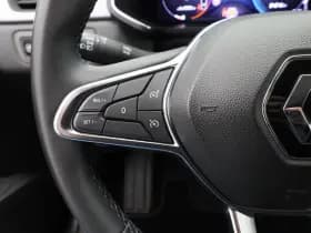 Renault Captur 1 6 e tech plug in hybrid 160 intens camera keyless thumbnail 18