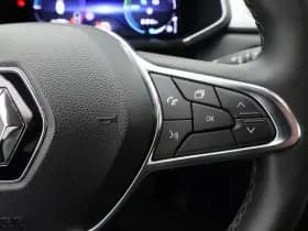 Renault Captur 1 6 e tech plug in hybrid 160 intens camera keyless thumbnail 19