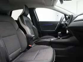 Renault Captur 1 6 e tech plug in hybrid 160 intens camera keyless thumbnail 8