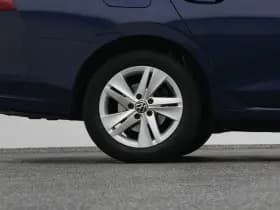 Volkswagen Golf 1 0 etsi life variant adaptive stoel en stuurverw thumbnail 38