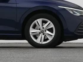 Volkswagen Golf 1 0 etsi life variant adaptive stoel en stuurverw thumbnail 39