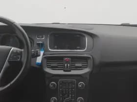 Volvo V40 1 5 t3 dynamic edition stoelverwarming trekhaak thumbnail 8