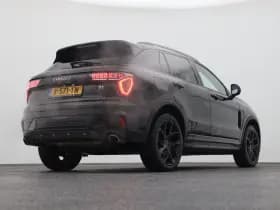 Lynk & 01 1 5 plug in hybrid 360 black zwarte hemel nld auto thumbnail 16