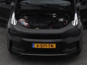 Lynk & 01 1 5 plug in hybrid 360 black zwarte hemel nld auto thumbnail 31