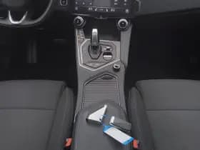 Lynk & 01 1 5 plug in hybrid 360 thumbnail 12