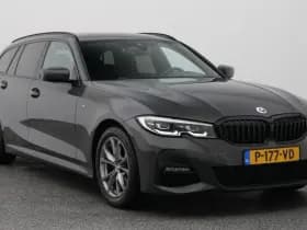 BMW 3-serie serie 318i business edition m sport touring navi carplay trekhaak thumbnail 2