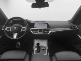 BMW 3-serie serie 318i business edition m sport touring navi carplay trekhaak thumbnail 3