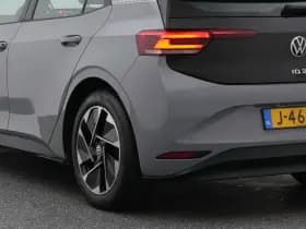 Volkswagen ID.3 3 first 58 kwh adaptive stoel en stuurverw thumbnail 19
