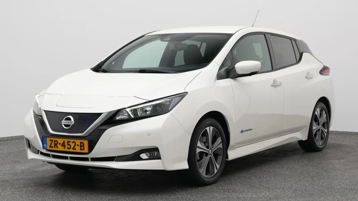 Nissan LEAF n connecta 40 kwh navi stoel en stuurverw — foto 1