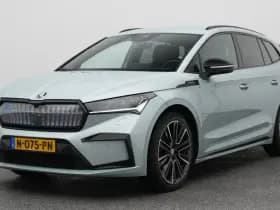 Škoda Enyaq iv 60 founders edition silver camera keyless stuurverw trekhaak
