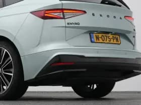 Škoda Enyaq iv 60 founders edition silver camera keyless stuurverw trekhaak thumbnail 23