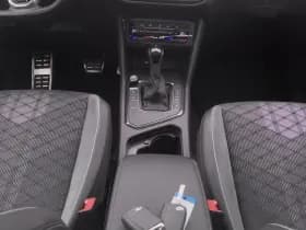 Volkswagen Tiguan allspace 1 5 tsi 150 pk r line 7 pers pano 360 adaptive keyless thumbnail 11