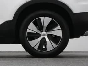 Volvo XC40 1 5 t4 recharge inscription expression camera keyless thumbnail 40