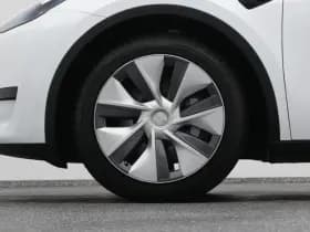 Tesla Model y rwd 58 kwh pano camera autopilot keyless stoelverwarming thumbnail 40