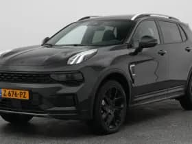 Lynk & 01 1 5 plug in hybrid 360 black zwarte hemel stuurverwarming nld auto
