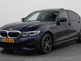 BMW 3-serie serie 330e edrive edition m sport leder keyless stoel stuurverw camera