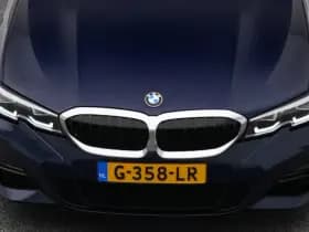 BMW 3-serie serie 330e edrive edition m sport leder keyless stoel stuurverw camera thumbnail 31