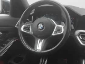 BMW 3-serie serie 330e edrive edition m sport leder keyless stoel stuurverw camera thumbnail 8