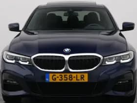 BMW 3-serie serie 330e edrive edition m sport leder keyless stoel stuurverw camera thumbnail 10