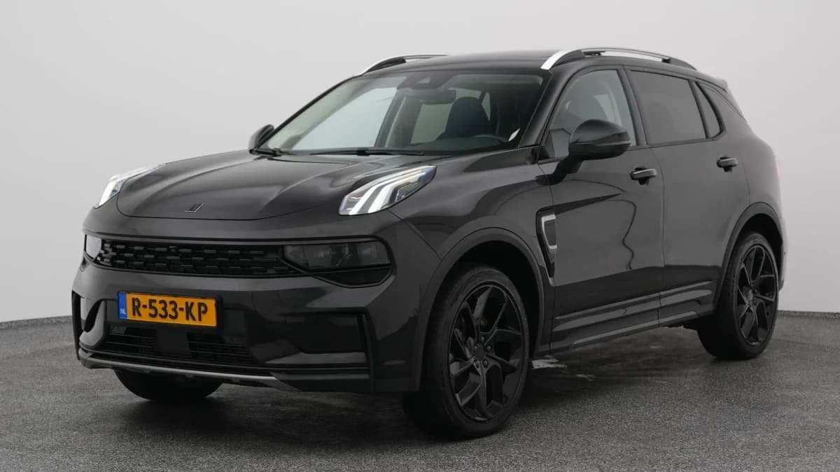 Lynk & 01 1 5 plug in hybrid 360 black nld auto — foto 1