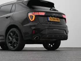 Lynk & 01 1 5 plug in hybrid 360 black zwarte hemel nld auto thumbnail 22