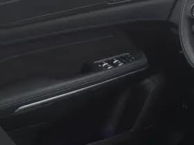 Lynk & 01 1 5 plug in hybrid 360 black zwarte hemel trekhaak nld auto thumbnail 11