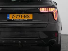 Lynk & 01 1 5 plug in hybrid 360 black zwarte hemel trekhaak nld auto thumbnail 20