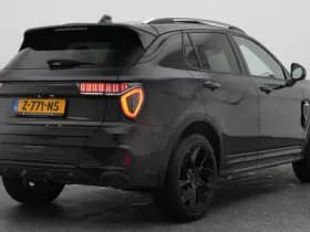 Lynk & 01 1 5 plug in hybrid 360 black zwarte hemel trekhaak nld auto thumbnail 6