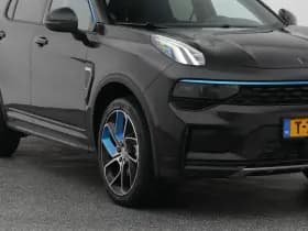 Lynk & 01 1 5 plug in hybrid 360 zwarte hemel nld auto thumbnail 17