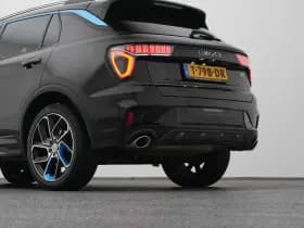 Lynk & 01 1 5 plug in hybrid 360 zwarte hemel nld auto thumbnail 22