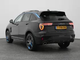 Lynk & 01 1 5 plug in hybrid 360 zwarte hemel nld auto thumbnail 5