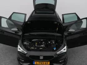 SEAT Leon 1 0 etsi dsg 7 sportstourer fr business intense camera adaptive trekhaak thumbnail 27