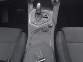 Lynk & 01 1 5 plug in hybrid 360 black zwarte hemel nld auto thumbnail 12