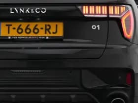 Lynk & 01 1 5 plug in hybrid 360 black zwarte hemel nld auto thumbnail 20