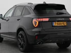 Lynk & 01 1 5 plug in hybrid 360 black zwarte hemel nld auto thumbnail 5