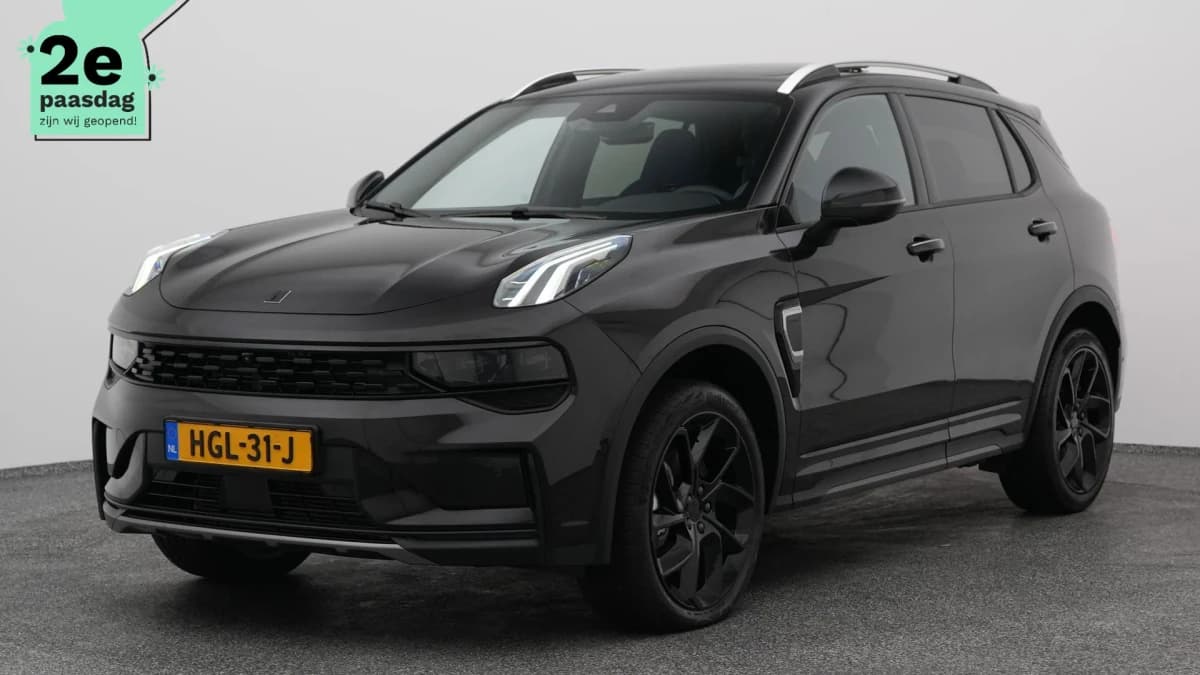 Lynk & 01 1 5 plug in hybrid 360 black zwarte hemel stuurverwarming nld auto — foto 1