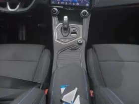 Lynk & 01 1 5 plug in hybrid 360 black zwarte hemel stuurverwarming nld auto thumbnail 12