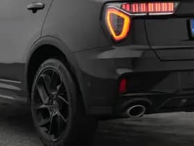 Lynk & 01 1 5 plug in hybrid 360 black zwarte hemel nld auto thumbnail 18