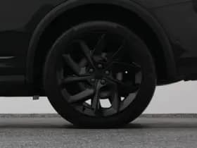 Lynk & 01 1 5 plug in hybrid 360 black zwarte hemel nld auto thumbnail 39