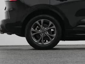 Ford Kuga 2 5 fhev st line camera keyless carplay thumbnail 41