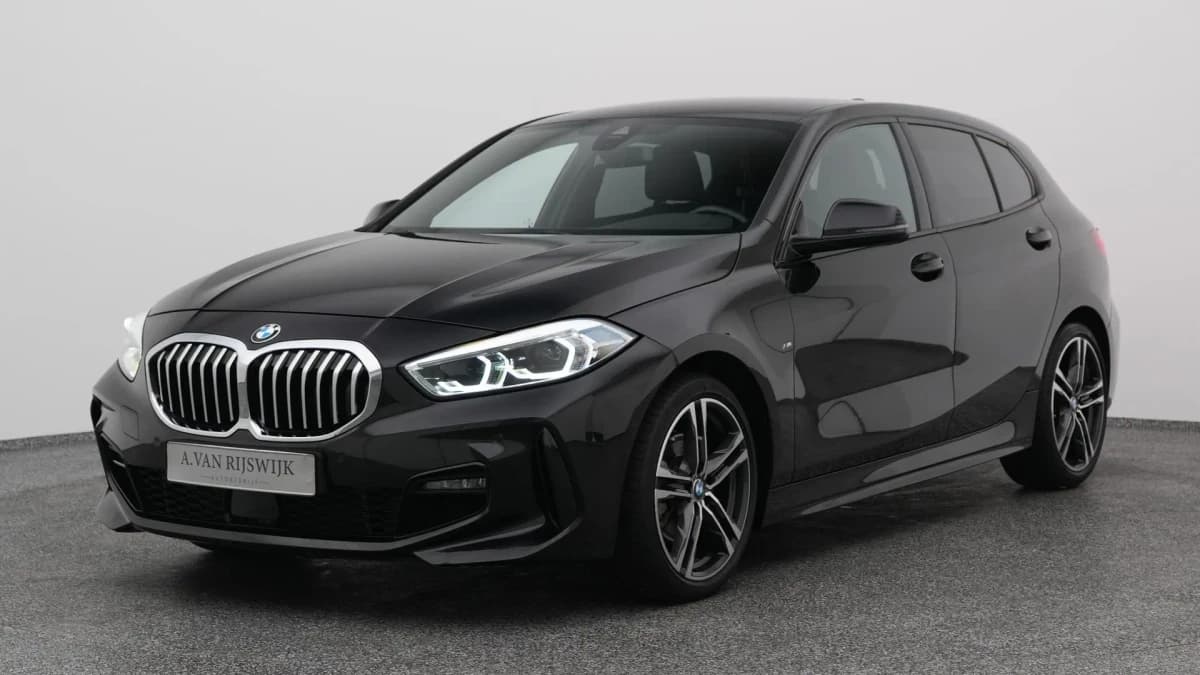 BMW 1-serie serie 116i automaat m sport camera navi — foto 1